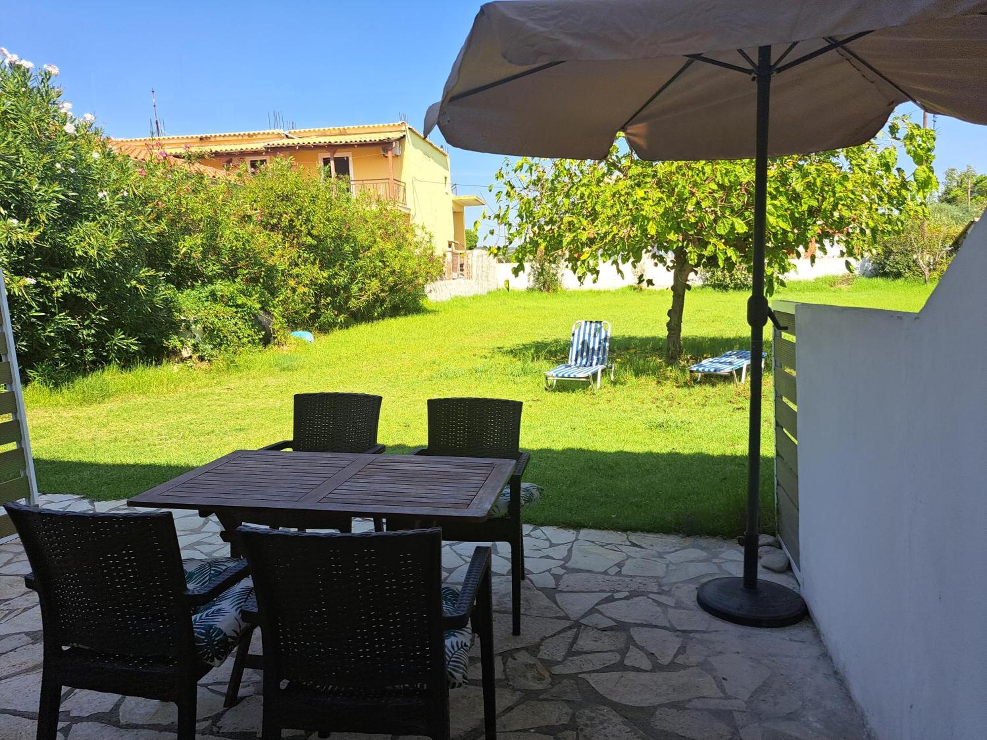 Foivos Seaside Apartments Agios Georgios  Exterior foto
